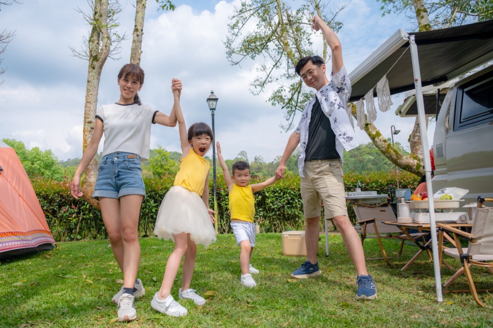 畢業照 露營區 空拍 自然生動