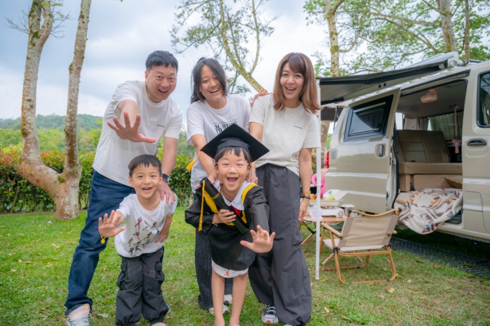 畢業照 露營區 空拍 自然生動